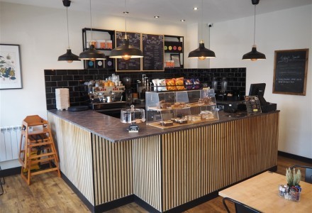 cafe-and-coffee-shop-in-leeds-590651