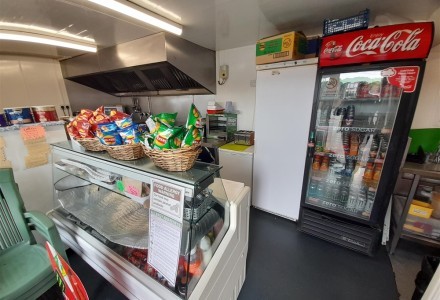 sandwich-bar-unit-available-freehold-or-leasehold--590718